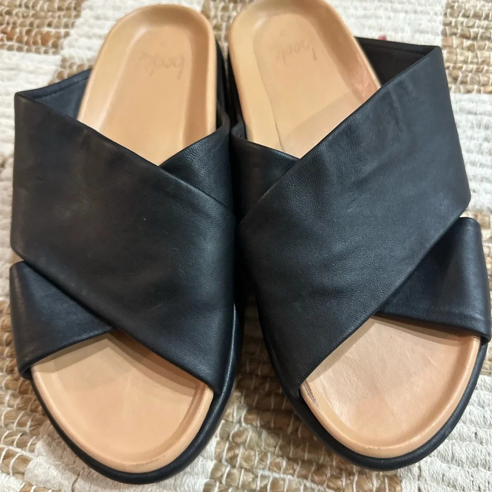 beek Black Leather Crossband Slide Sandals with Tan Footbed